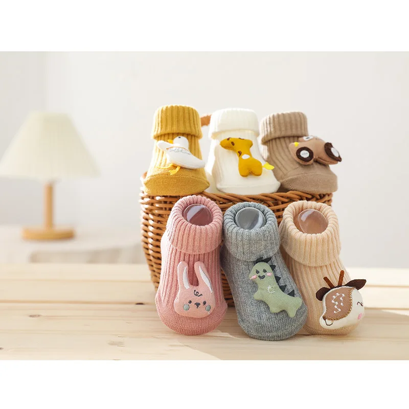 Calcetines antideslizantes de algodón para bebé unisex con dibujos - imagen 3