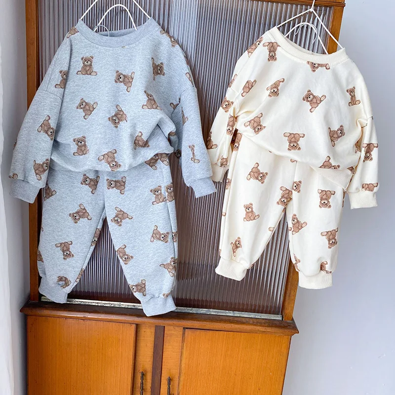 Conjunto completo visto de frente