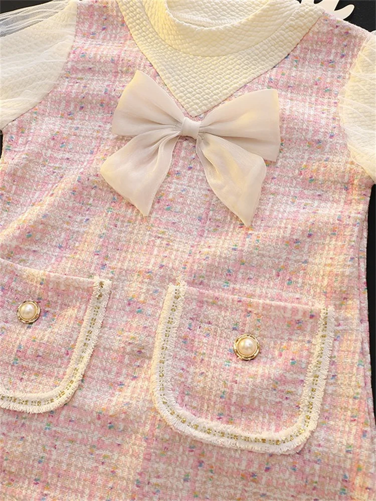 Vestido infantil con encaje en tono beige
