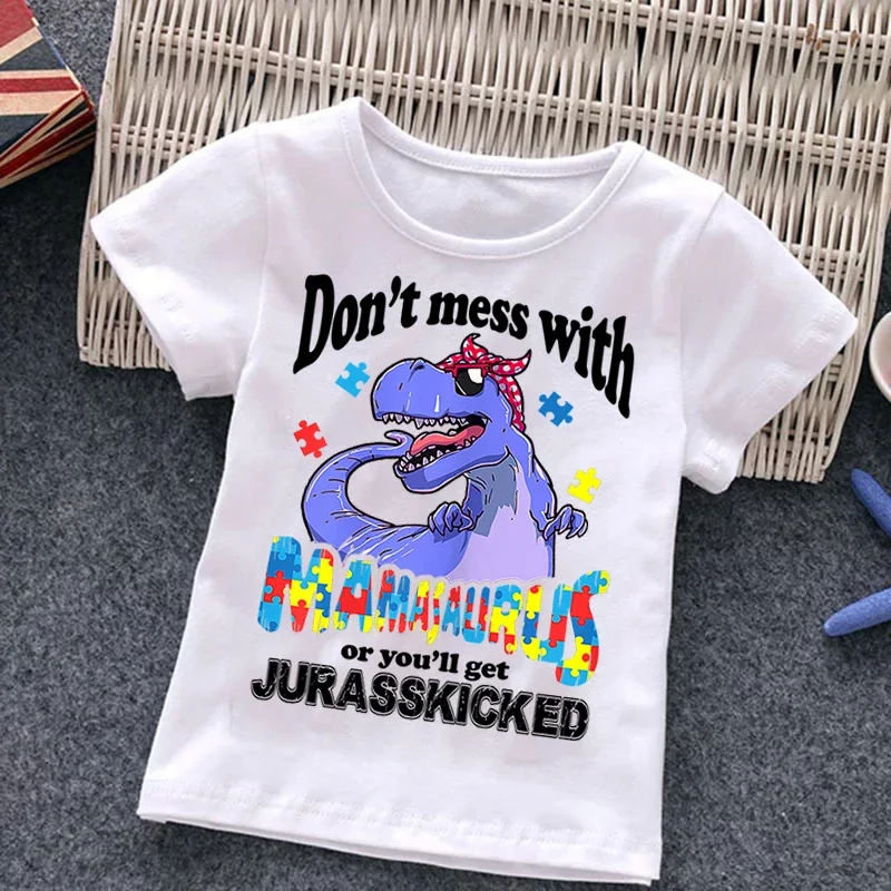 Diseño de rompecabezas en la camiseta