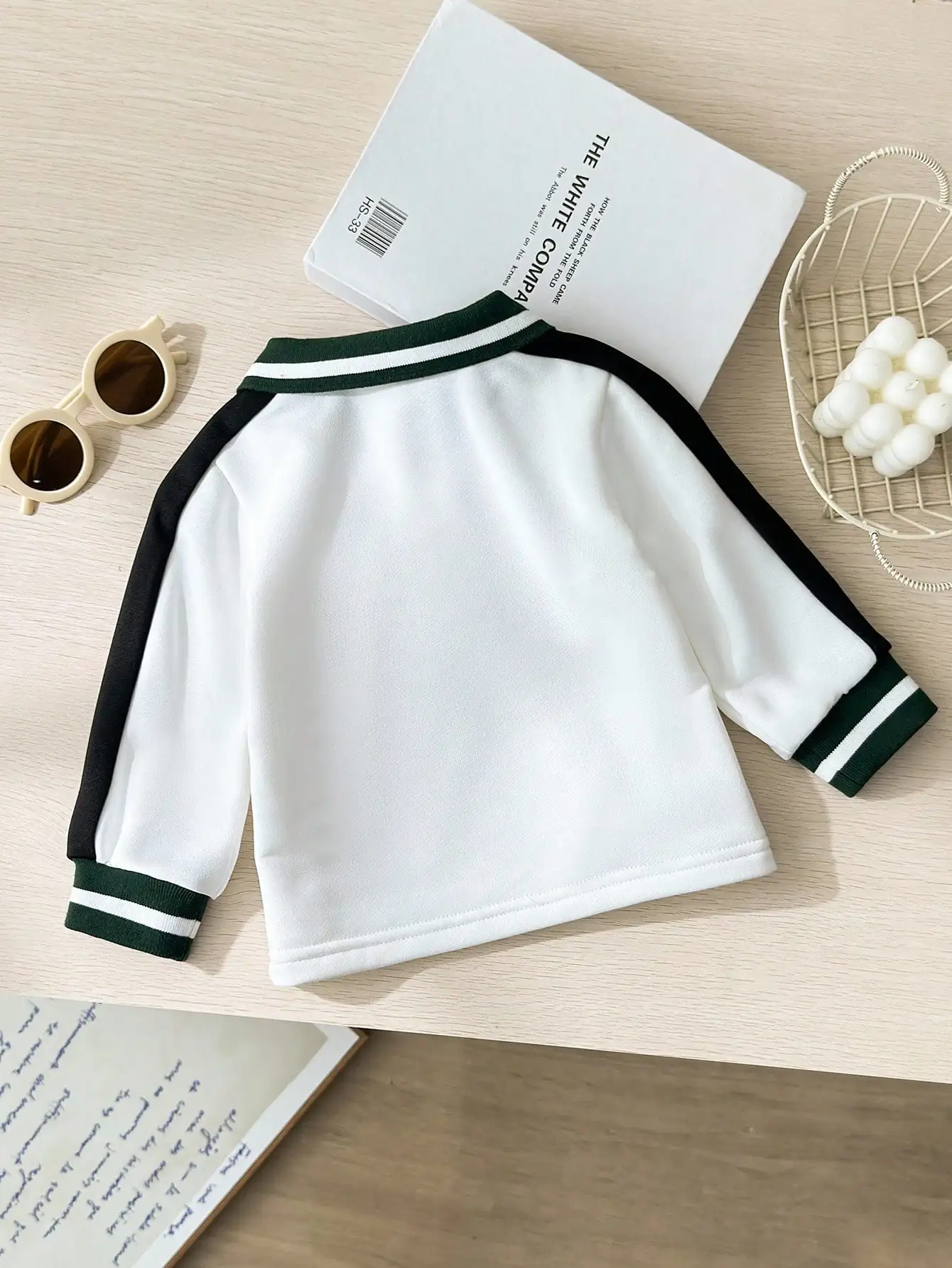 Camisa de manga larga bebé con estampado y solapa blanca