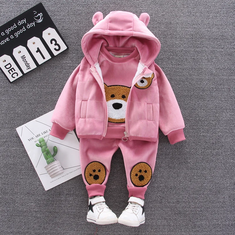 Detalle de colores del conjunto infantil