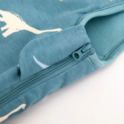 Saco de dormir bebé algodón con dinosaurios antipatadas