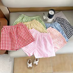 Pantalones cortos antimosquitos a cuadros para niña