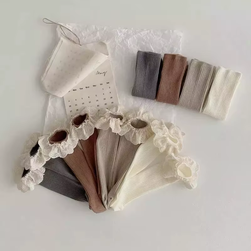 Calcetines de algodón para niña con encaje y volantes – Estilo princesa