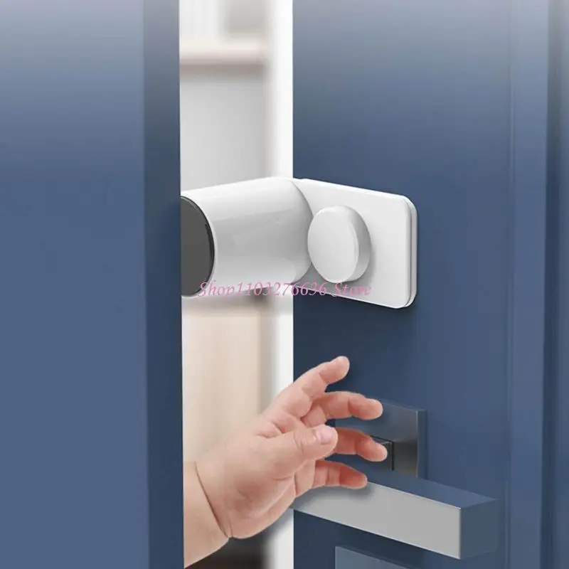 Instalación del protector de puerta con adhesivo