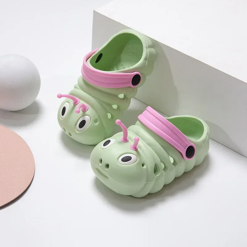 Sandalias de playa para niños con puntera cerrada y ventilación - imagen 4