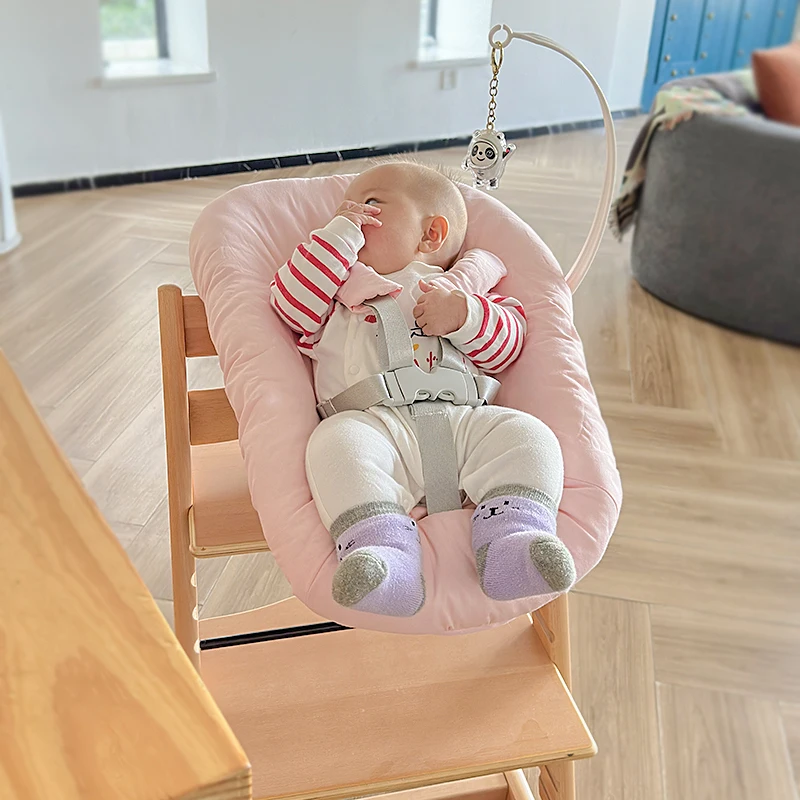 Kit bebé recién nacido a juego – Silla, cesta y funda de tela - imagen 2