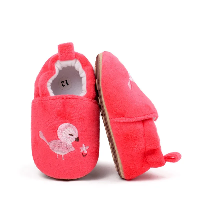 Zapatillas de bebé con dibujos animados