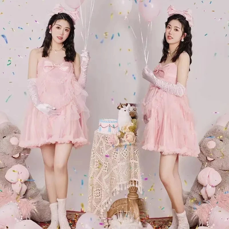 Vestido premamá rosa para sesión de fotos con guantes - imagen 5