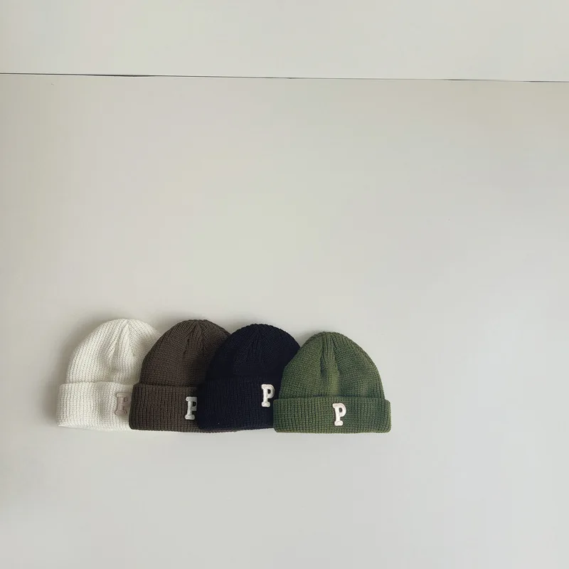 Gorro infantil en uso en temporada fría