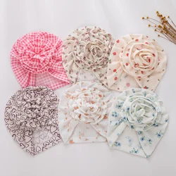 Gorro floral de algodón para bebé recién nacido