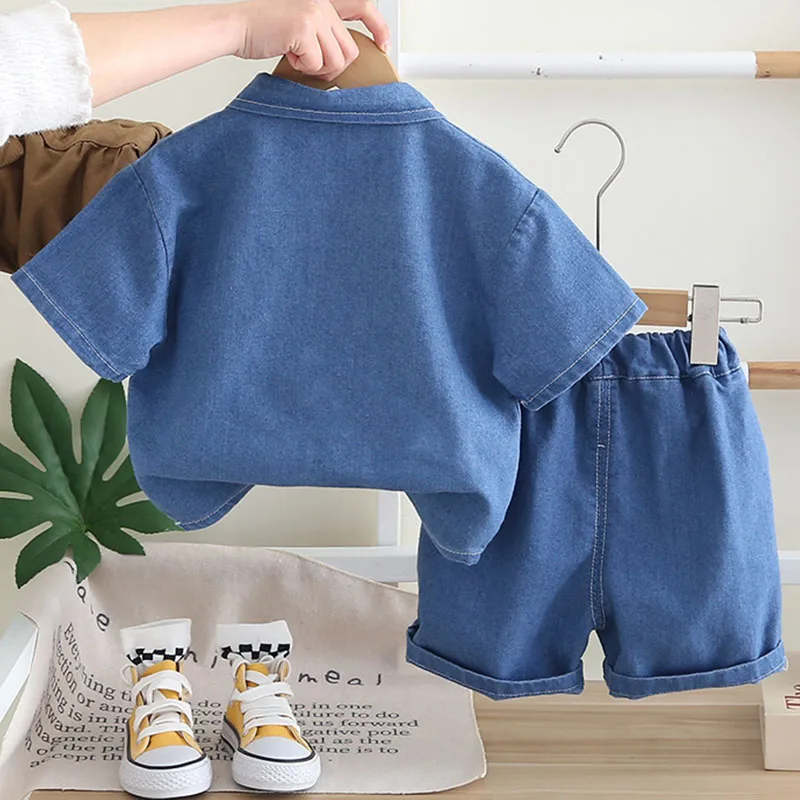 Conjunto de verano para niño: vaqueros y camiseta de manga corta - imagen 2