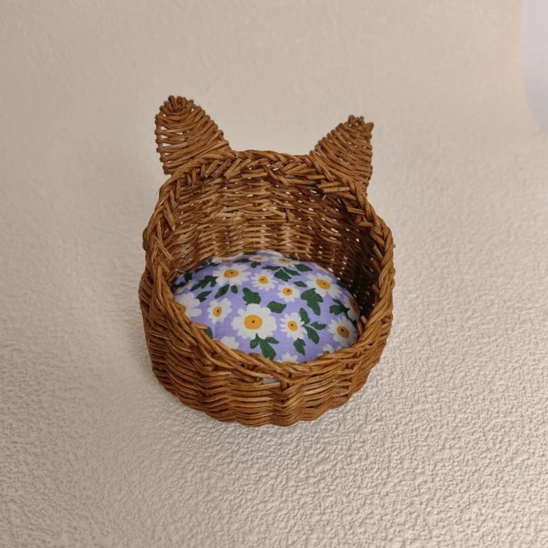 Cesta de mimbre para casa de muñecas – Decoración infantil