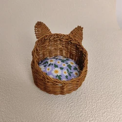 Cesta de mimbre para casa de muñecas – Decoración infantil