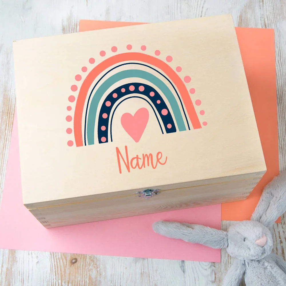 Caja de recuerdos bebé personalizada madera arcoíris - imagen 3