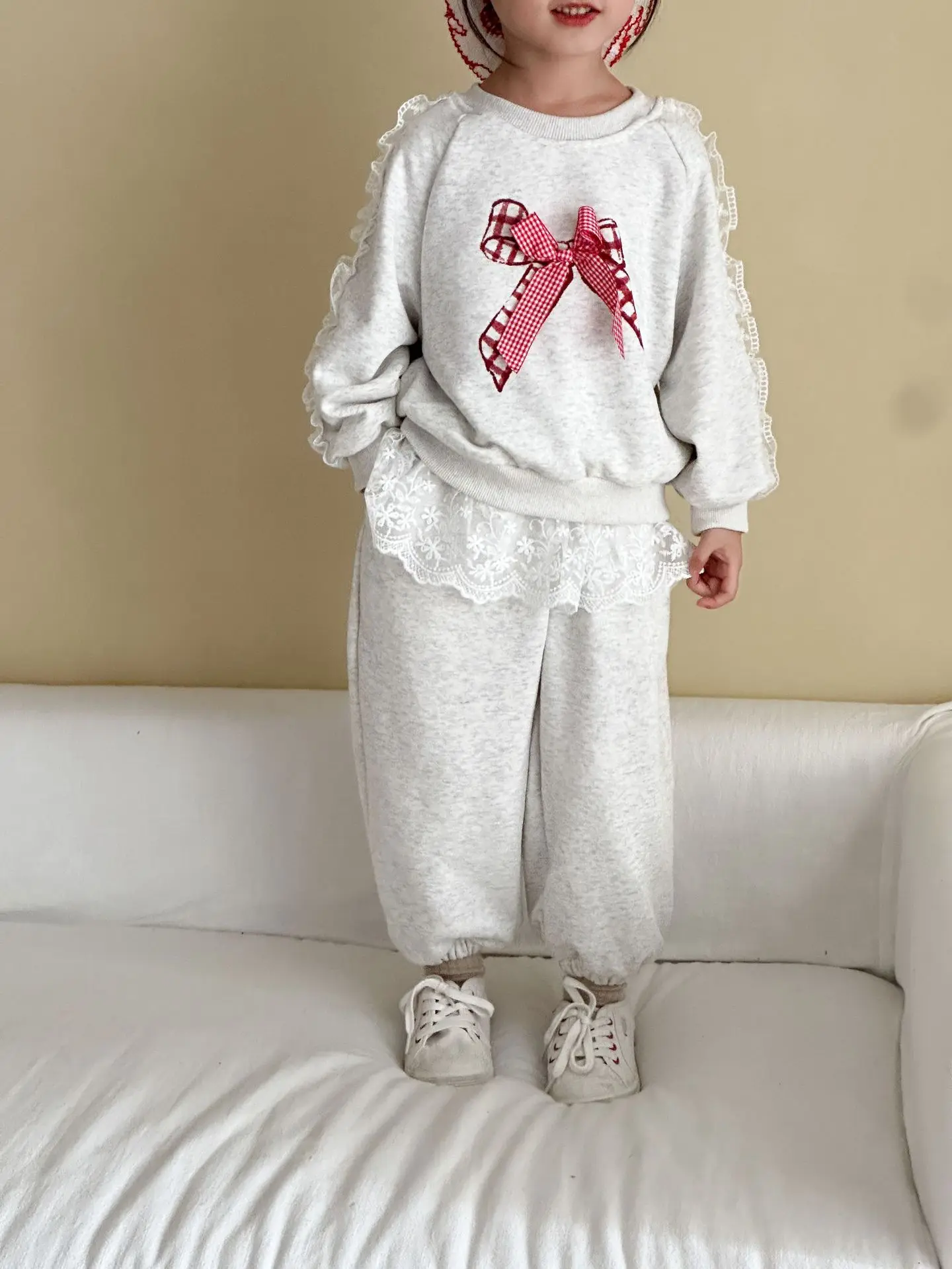 Conjunto niña manga larga gris lazo encaje estilo coreano otoño