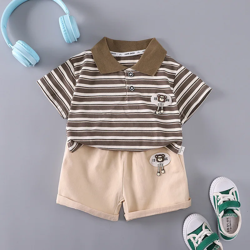 Conjunto de verano para bebé: camiseta a rayas y pantalón corto - imagen 2