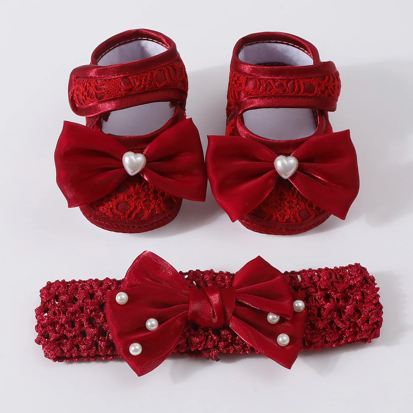Zapatos antideslizantes para bebé antes de caminar con perlas