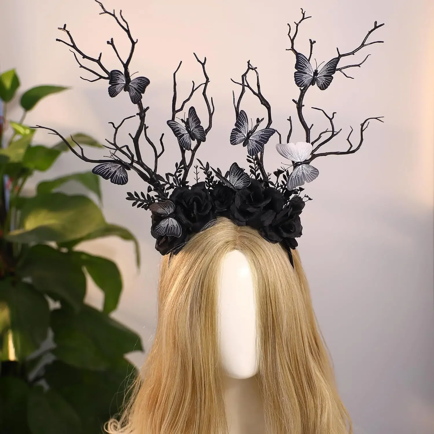 Diadema de bosque floral en sesión de fotos de fantasía