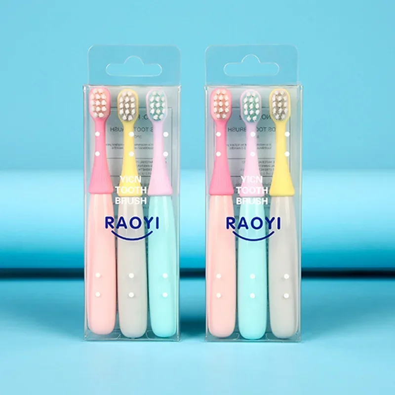 Cepillos de dientes infantiles color caramelo