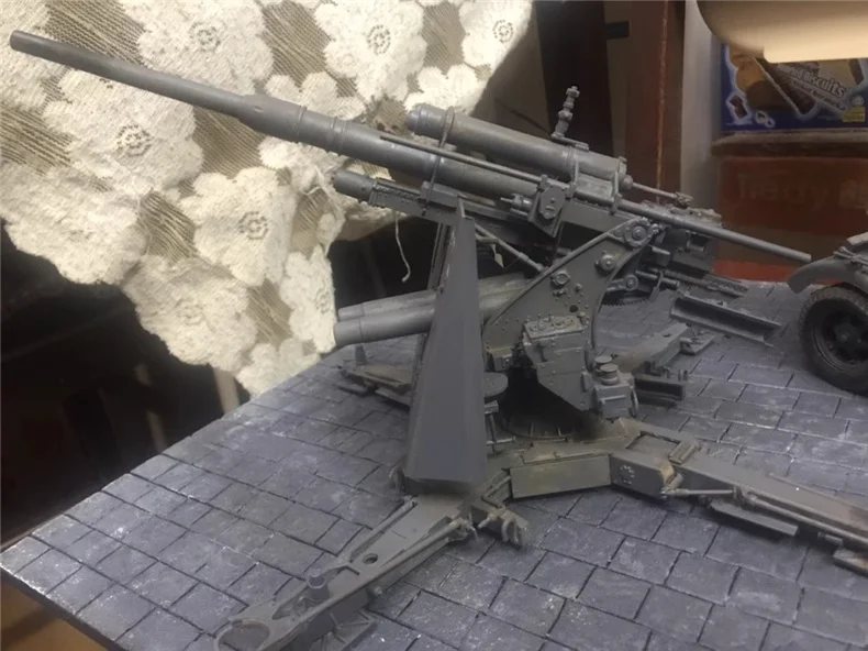 Piezas y acabado del armamento