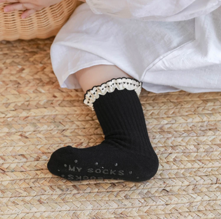 Calcetines infantiles con volante diseño princesa