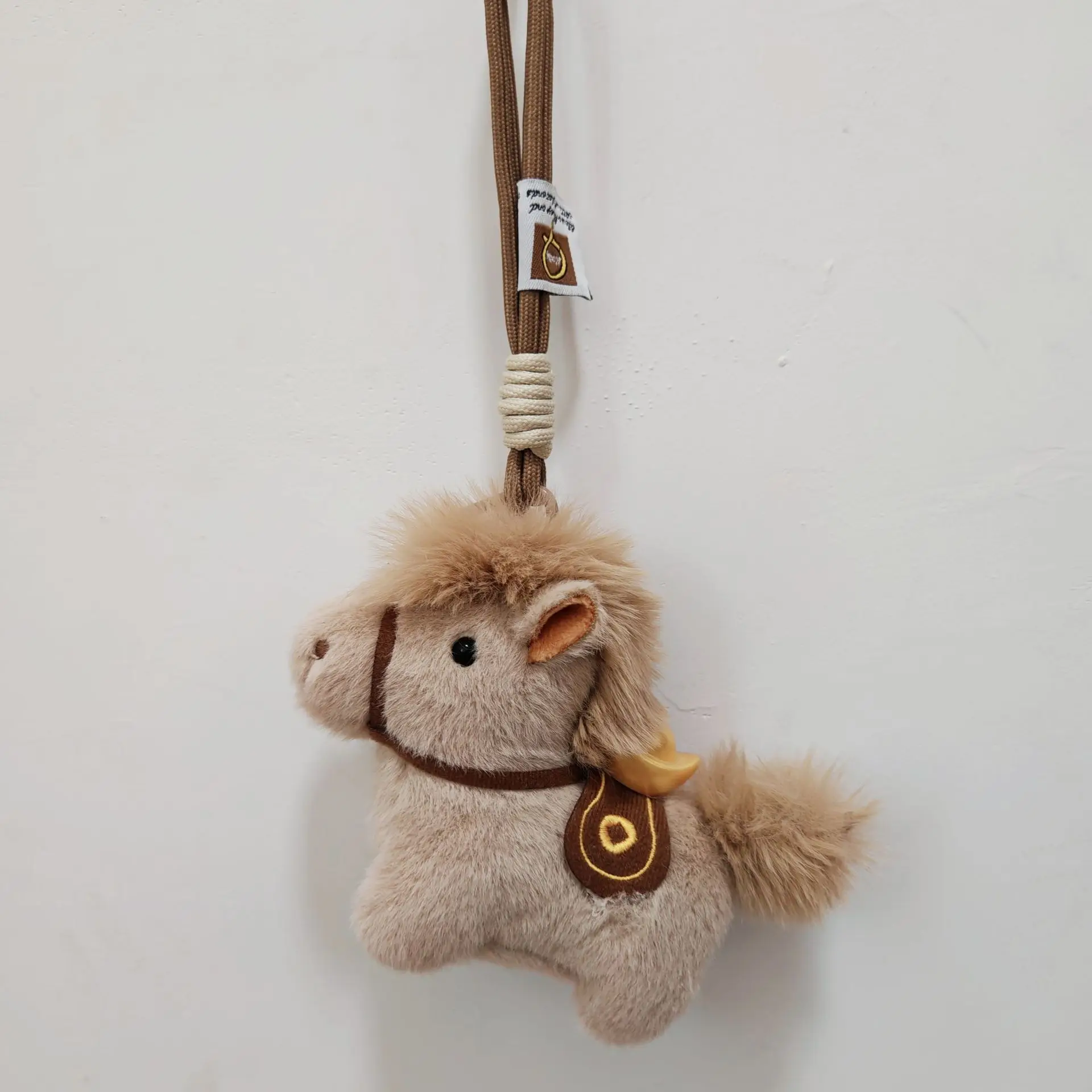 Llavero de peluche pony colgante para mochila escolar - imagen 2