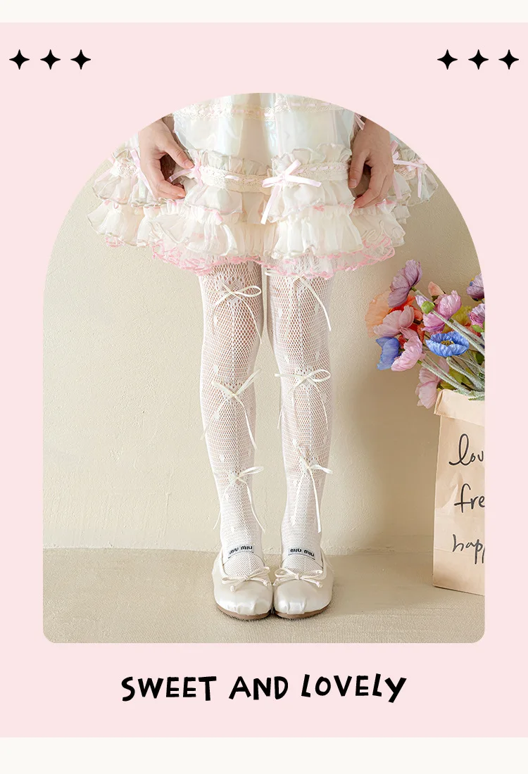 Estilo Lolita en medias con lazo