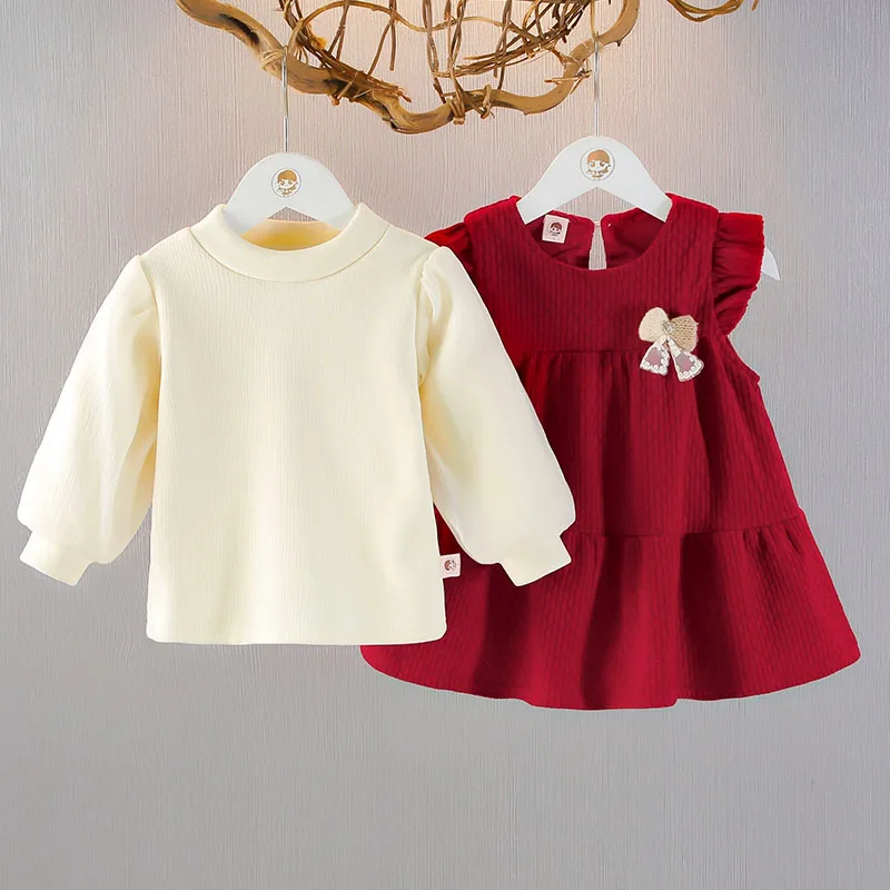 Conjunto niña invierno rojo con arco princesa, dos piezas - imagen 2