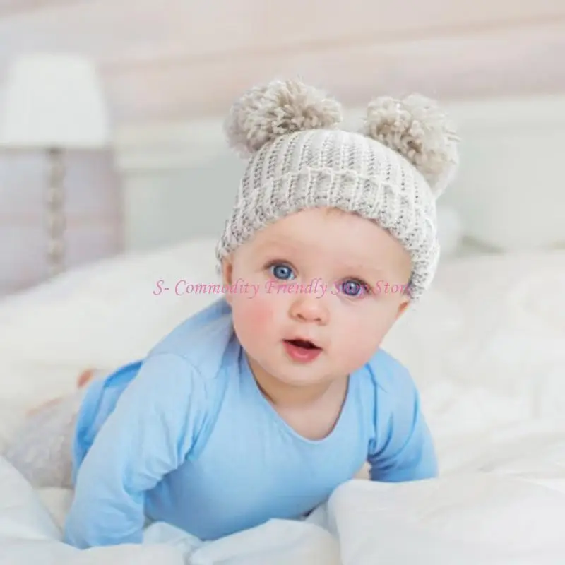 Gorro de bebé punto cálido para invierno con pompones