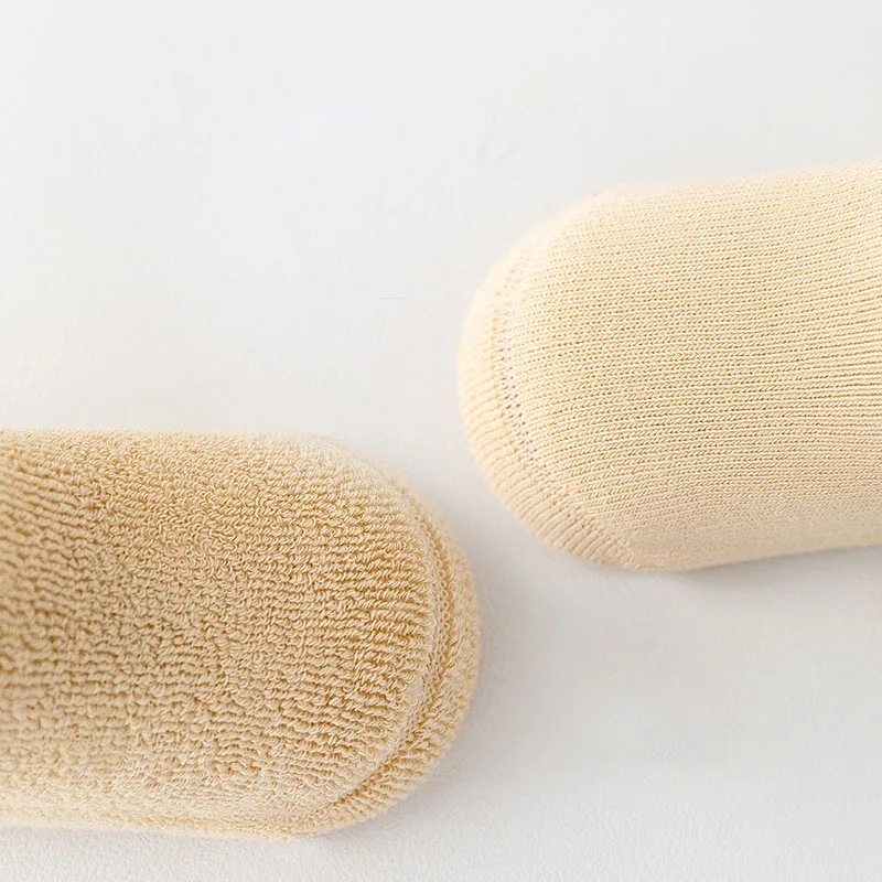 Milangel calcetines de invierno para bebé acolchados suaves con dibujos - imagen 4