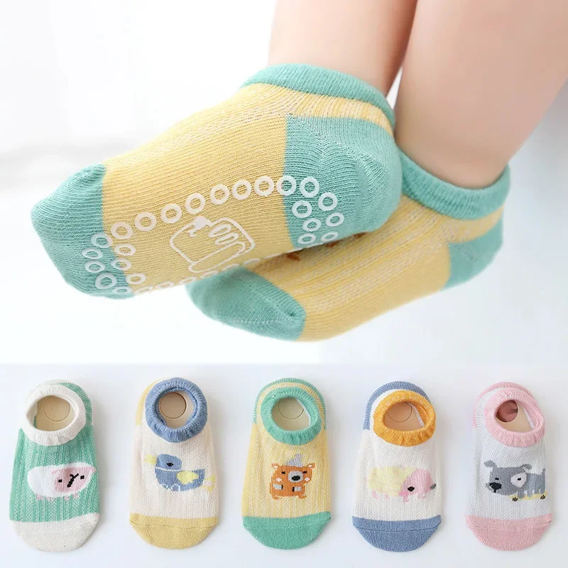 Modelo de calcetín tobilleros cortos para bebés y niños