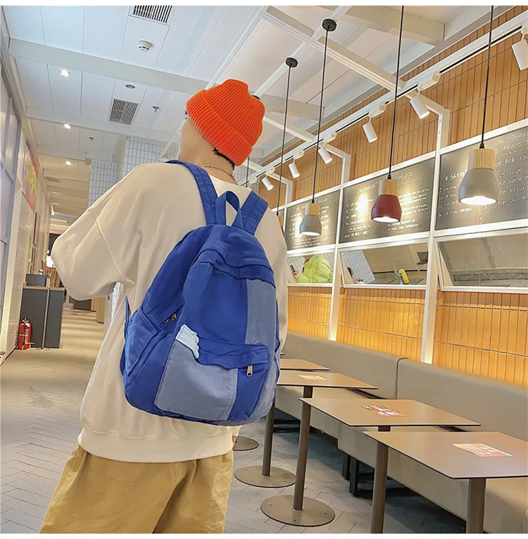 Mochila vista lateral con compartimentos