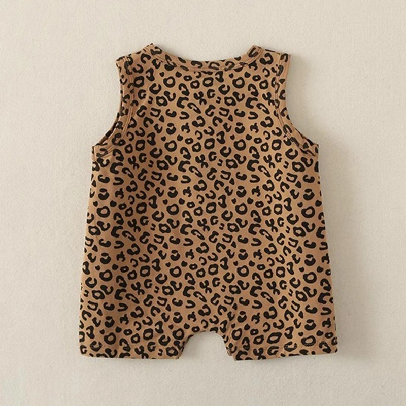 Mono de verano con estampado de leopardo para recién nacido