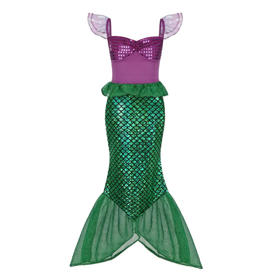 Vista frontal del vestido sirena con lentejuelas y cola
