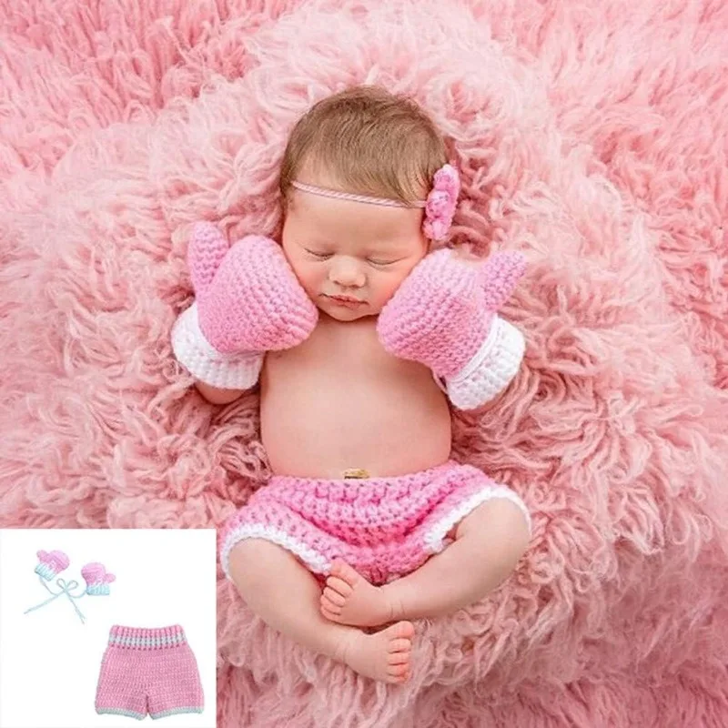 Conjunto de boxeo para bebé niña de punto con guantes - imagen 2