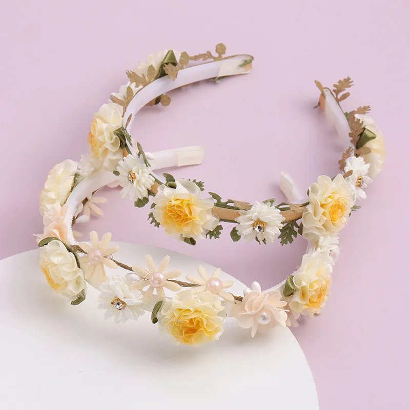 Diademas florales para niñas: Estilo fresco y dulce - imagen 4