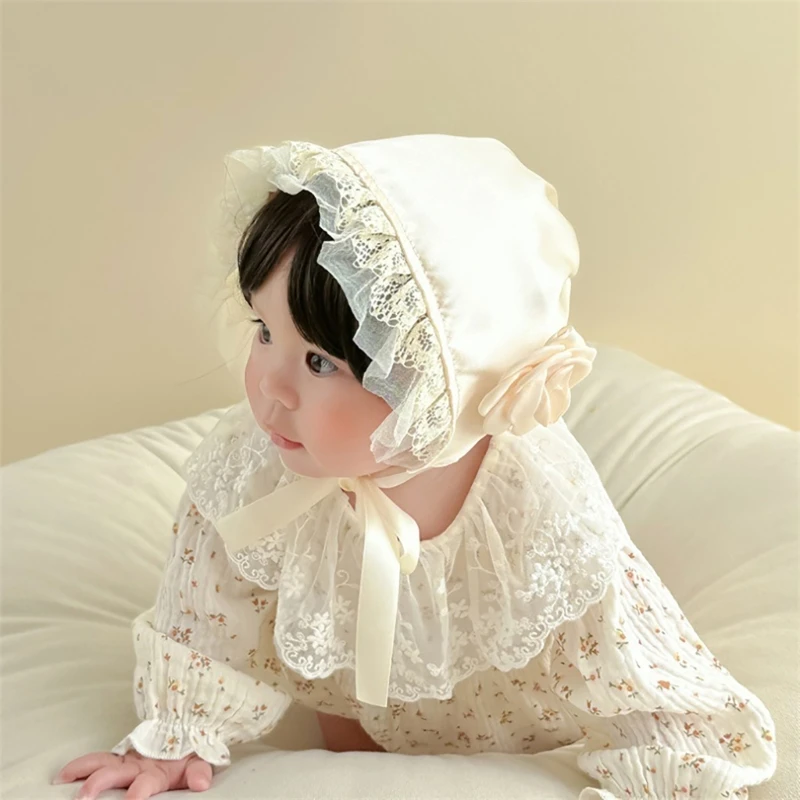 Gorro de encaje floral para bebé recién nacido – estilo princesa satén - imagen 3
