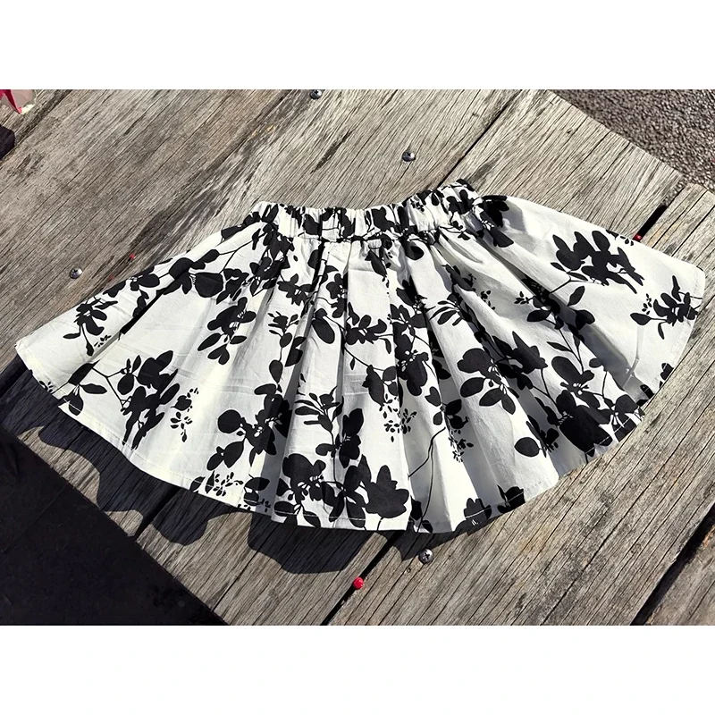 Pantalones cortos de niña de pierna ancha florales para verano - imagen 4