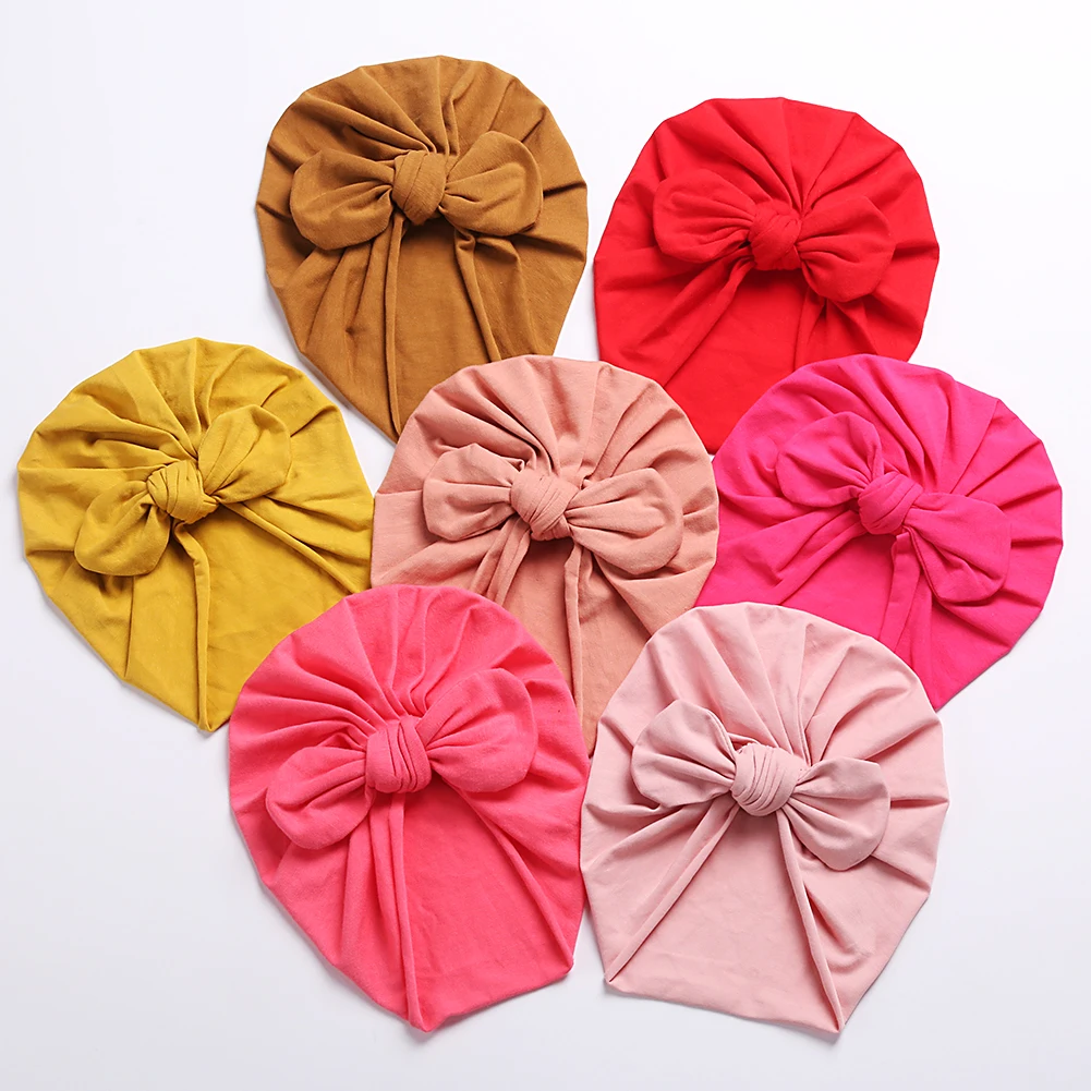 Tocados y accesorios para el cabello de recién nacido