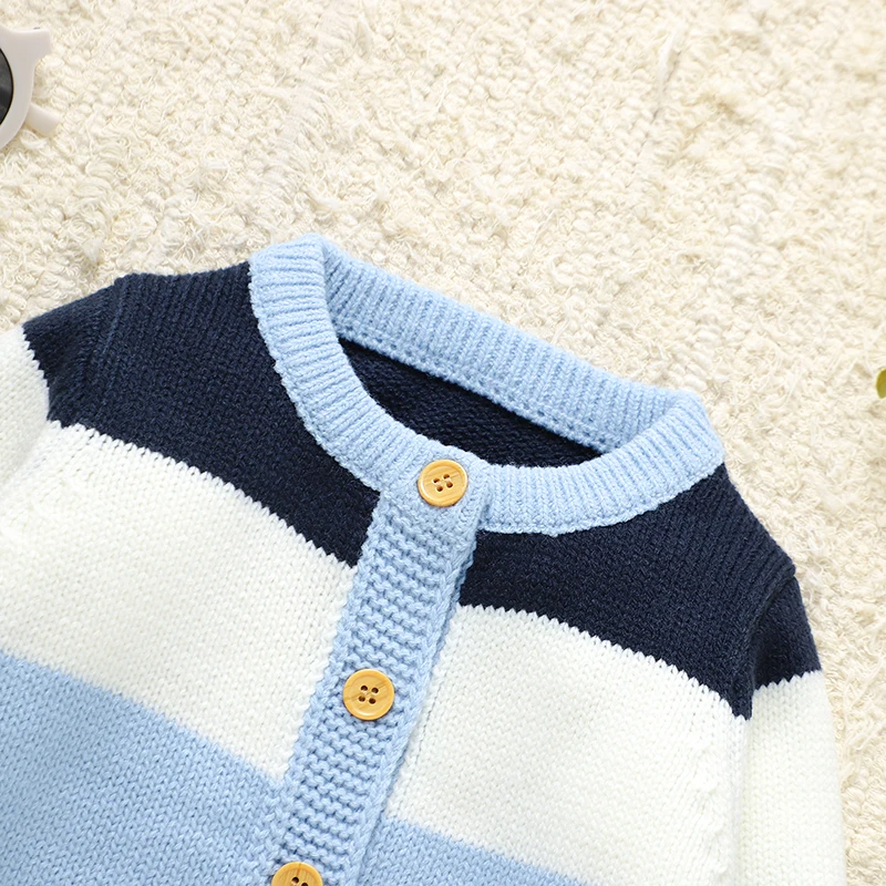 Conjunto bebé azul manga larga con botones para otoño-invierno - imagen 5
