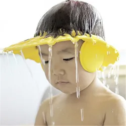 Gorro de baño ajustable con protección para oídos de bebé