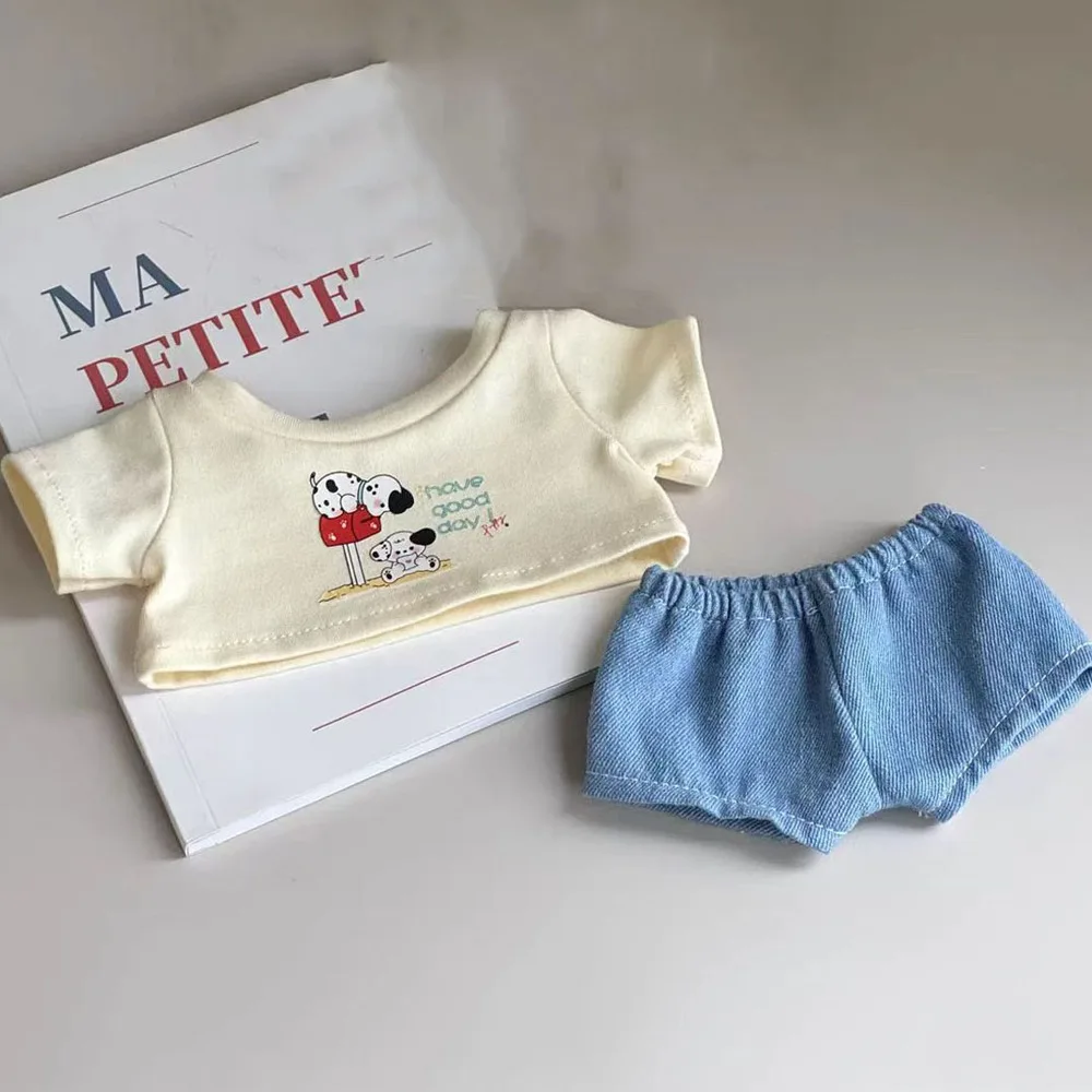 Ropa de muñeca lista para vestir