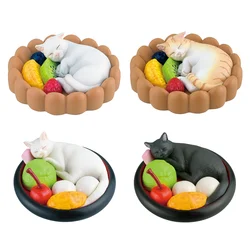 Felissimo Cat Club: figura cojín de gato blanco y negro