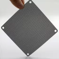 Filtro de polvo PVC negro para ventilador PC cortable a medida