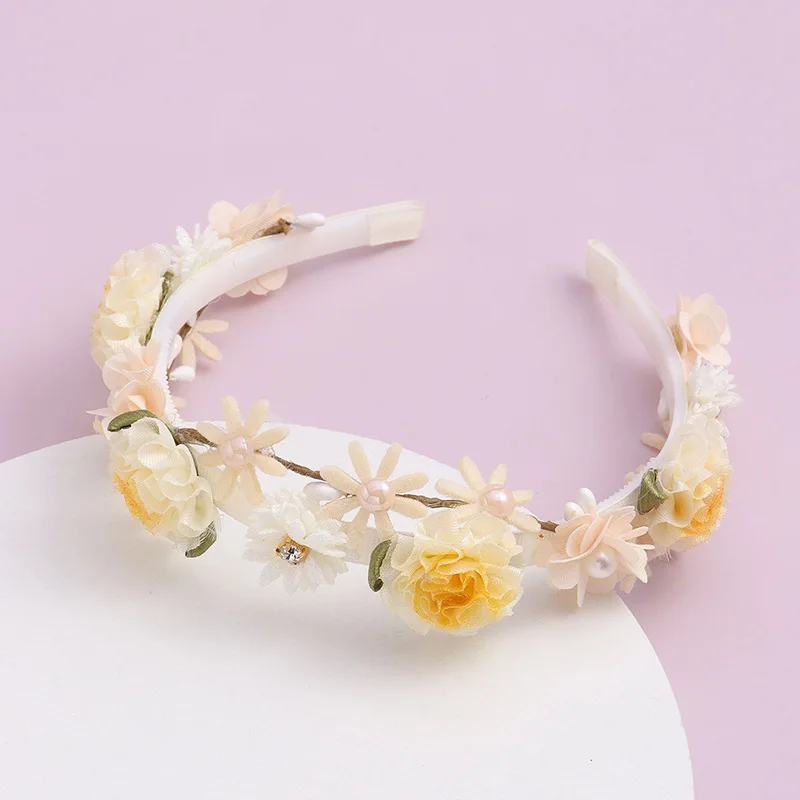 Diademas florales para niñas: Estilo fresco y dulce - imagen 3