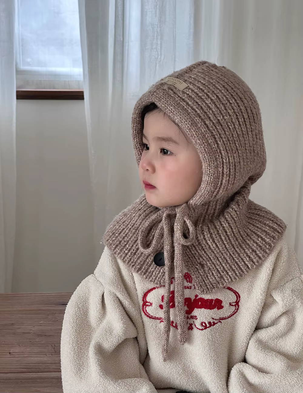 Gorro infantil coreano con protección de orejas