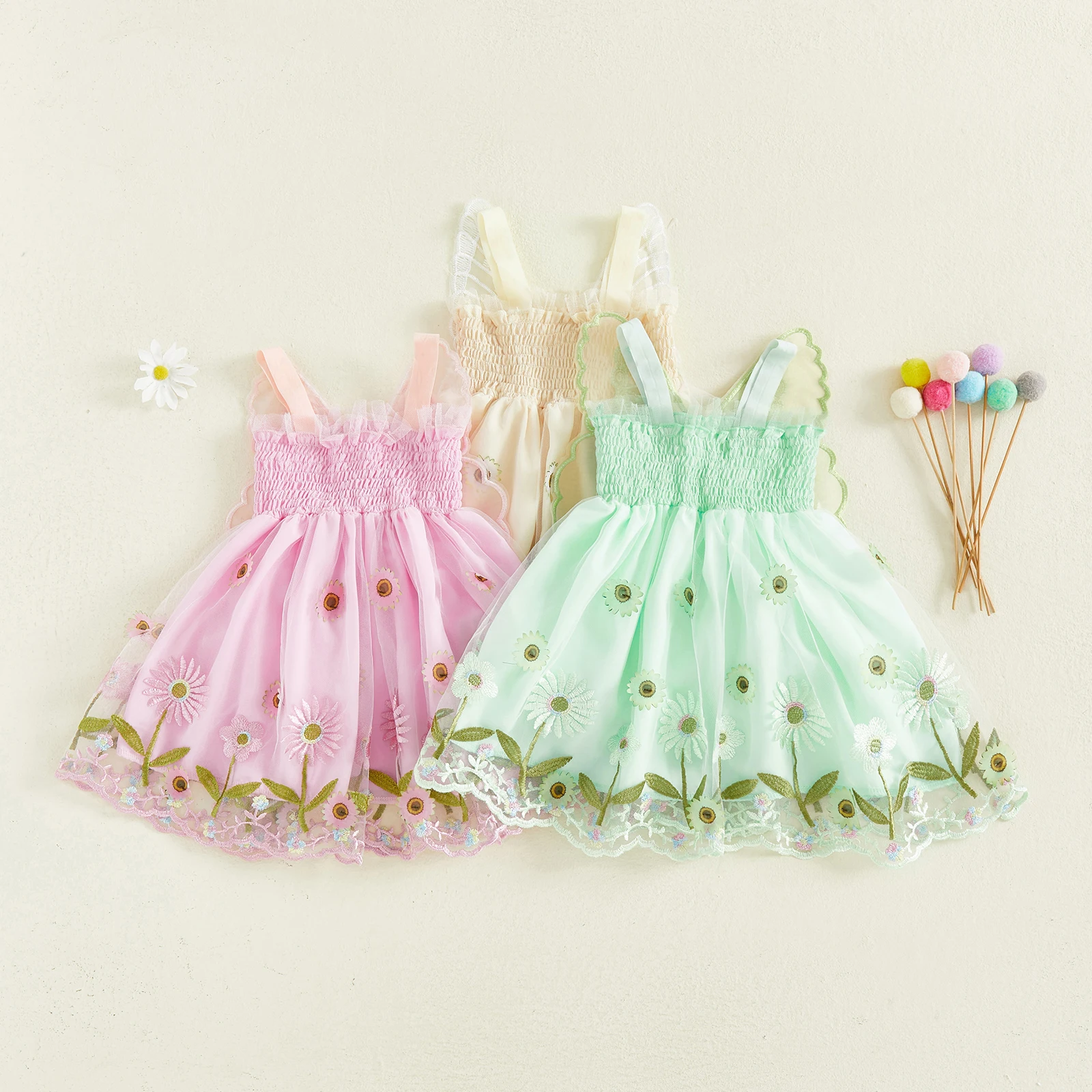 Vestido de princesa sin mangas con lentejuelas y bordado floral - imagen 5