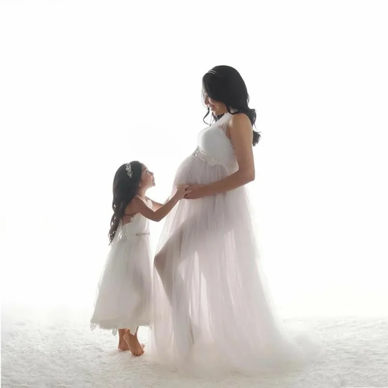 Vestido largo embarazo con tul para sesiones de maternidad